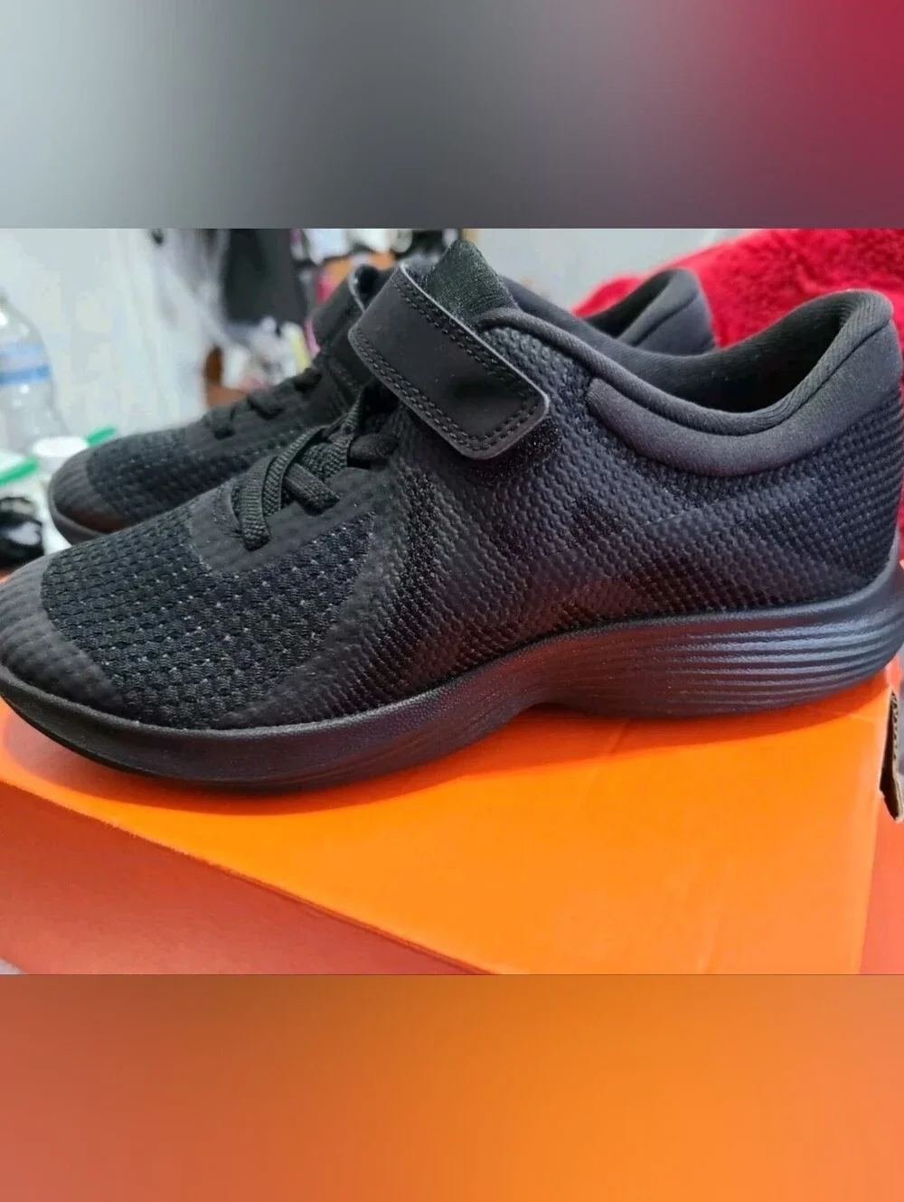 Nike Revolution 4..Sneakers . Kids Lightweight,Black,Athletic, Laces & Straps.